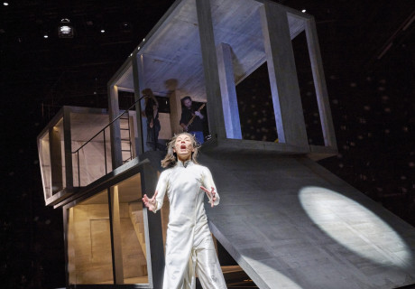 Der große Wind der Zeit – Schauspiel Stuttgart – Stephan Kimmig inszeniert Joshua Sobols Roman über Israel und Palästina ohne Bezug zur aktuellen Lage