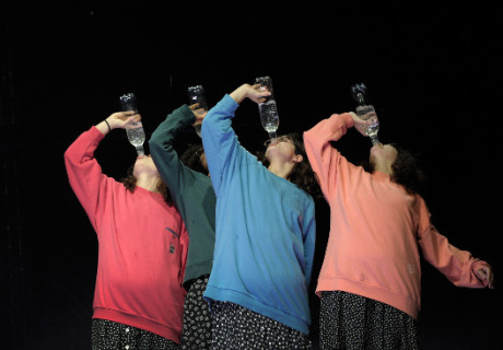 Über das Theater und seinen Wunsch, politisch zu sein - Ein Vortrag der Schriftstellerin Sibylle Berg 