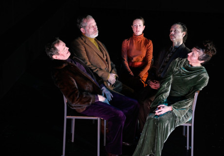 Gespenster – Schauspiel Köln – Thomas Jonigk hält Ibsen auf Distanz