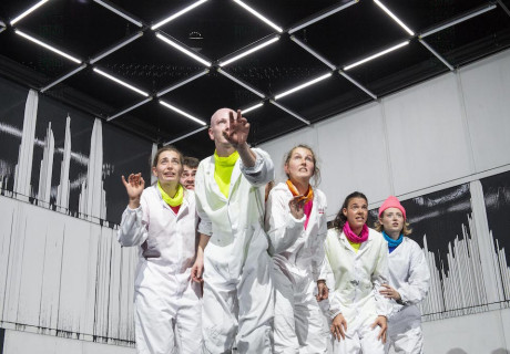 Recht auf Jugend – Schauspiel Bonn – Volker Lösch und Lothar Kittstein bringen mit Arnolt Bronnens Pubertätsdrama die Anliegen der 