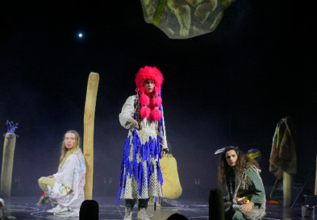 Rewitching Europe und Das Wunder der Liebe – Maxim Gorki Theater Berlin – Yael Ronen und Daniel Cremer spekulieren über die Kraft des Weiblichen und der Liebe