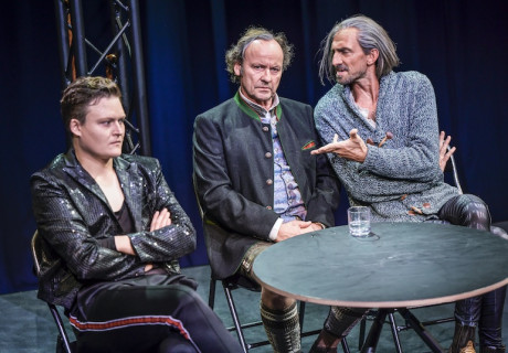 Ein bisschen Ruhe vor dem Sturm / Nach der Ruhe vor dem Sturm – Theater St. Gallen –  Anja Horst und Jonas Knecht eröffnen die Spielzeit mit zwei Kurzdramen von Theresia Walser