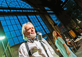 Nachspielzeit – Jan Sobries Stück aus dem Leben eines altersmüden Kellners am Jungen Schauspielhaus Zürich