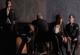 Die Toten – Schauspielhaus Zürich – Barbara Frey verabschiedet sich mit einem düsteren Joyce-Projekt als Zürcher Intendantin