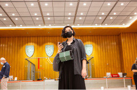 Utopolis – Schauspiel Köln – Rimini Protokoll führt per Audio-Guide in einem utopischen Parcours durch die Kölner Innenstadt