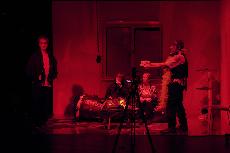 Das Leben ist unaufhaltsam, Schauspiel, Theater Basel, November 2023, Foto Lucia Hunziker