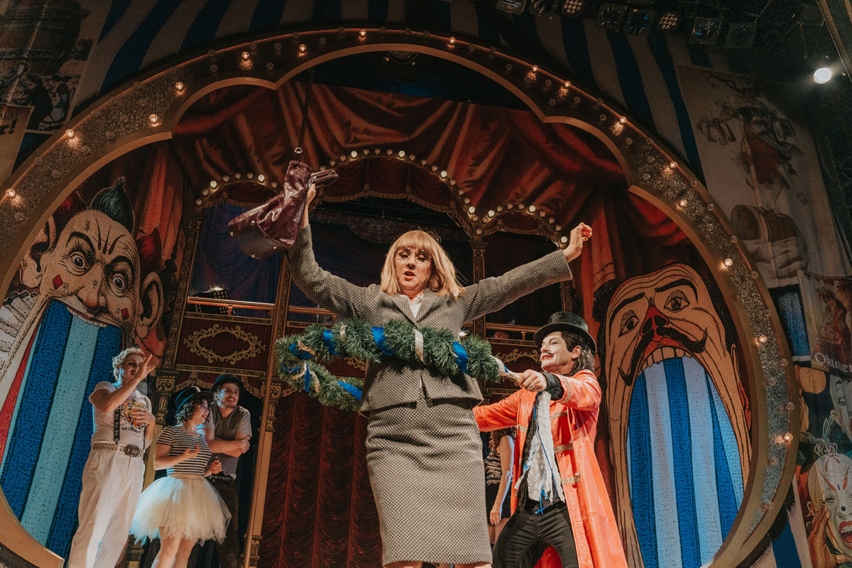 Oktoberfest 1 1200 Ann Marie Schwanke Siegersbusch RT u