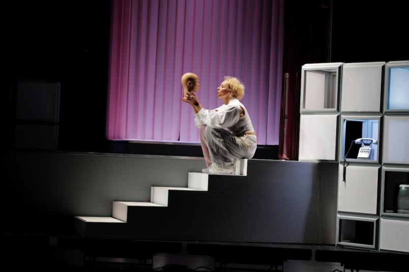 DI VI SI ON 5 CMKnickriem u