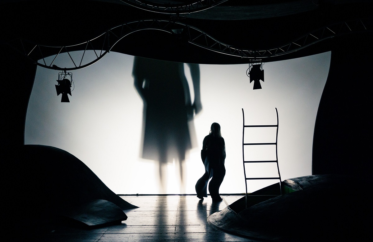 spieldesschwebens c felixgruenschloss 13