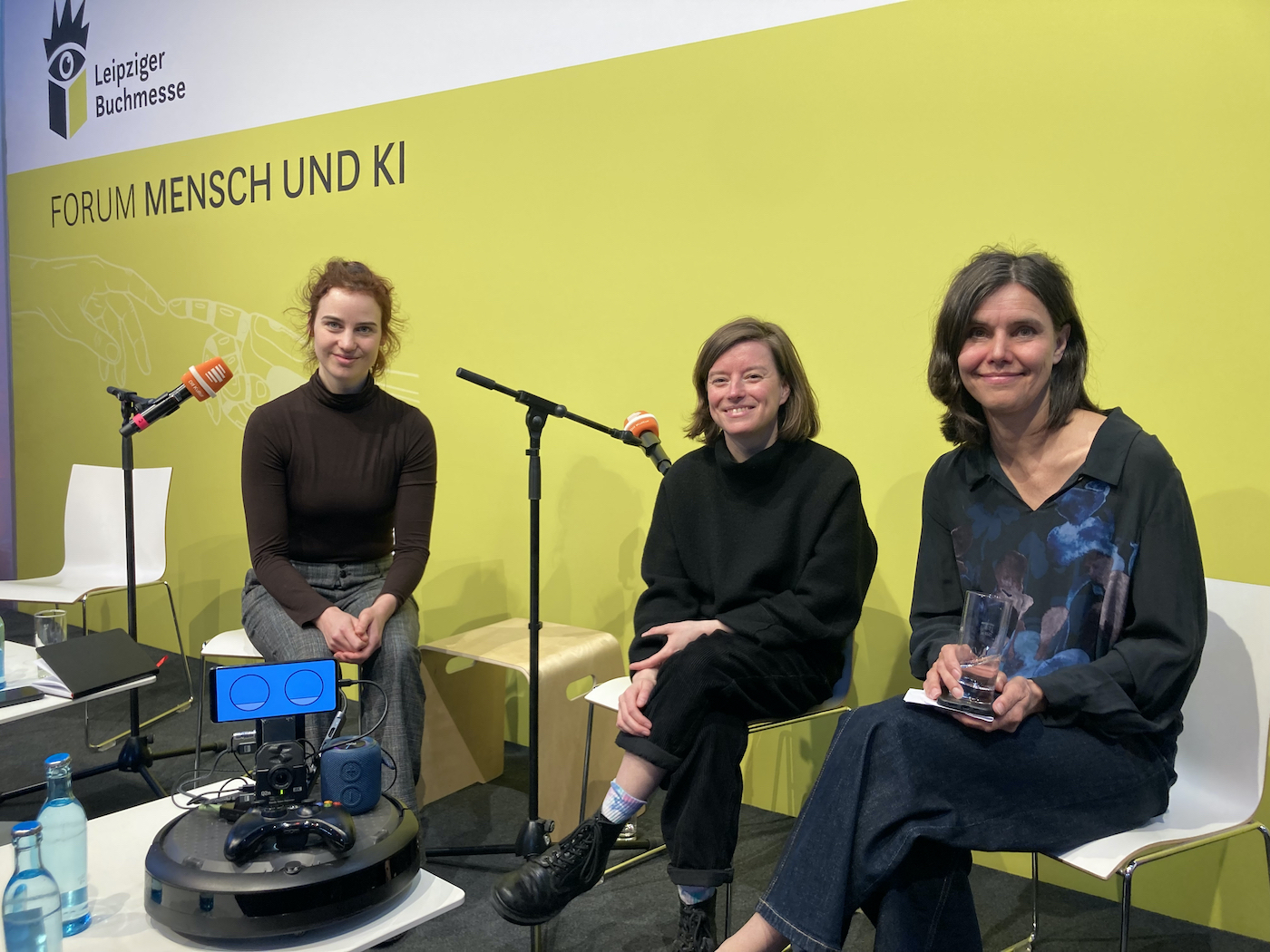 Theaterpodcast 90 LeipzigerBuchmesse Expertinnen 1400 Ceph